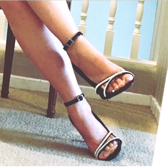 Judith Leiber Crystal Black Satin Swarovski 👠 8B - Picture 4 of 8